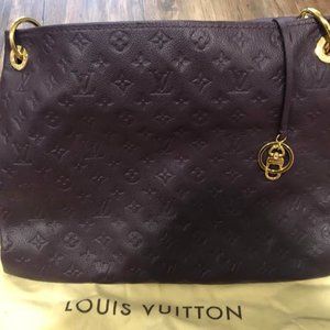 Louis Vuitton Artsy Handbag Monogram Leather